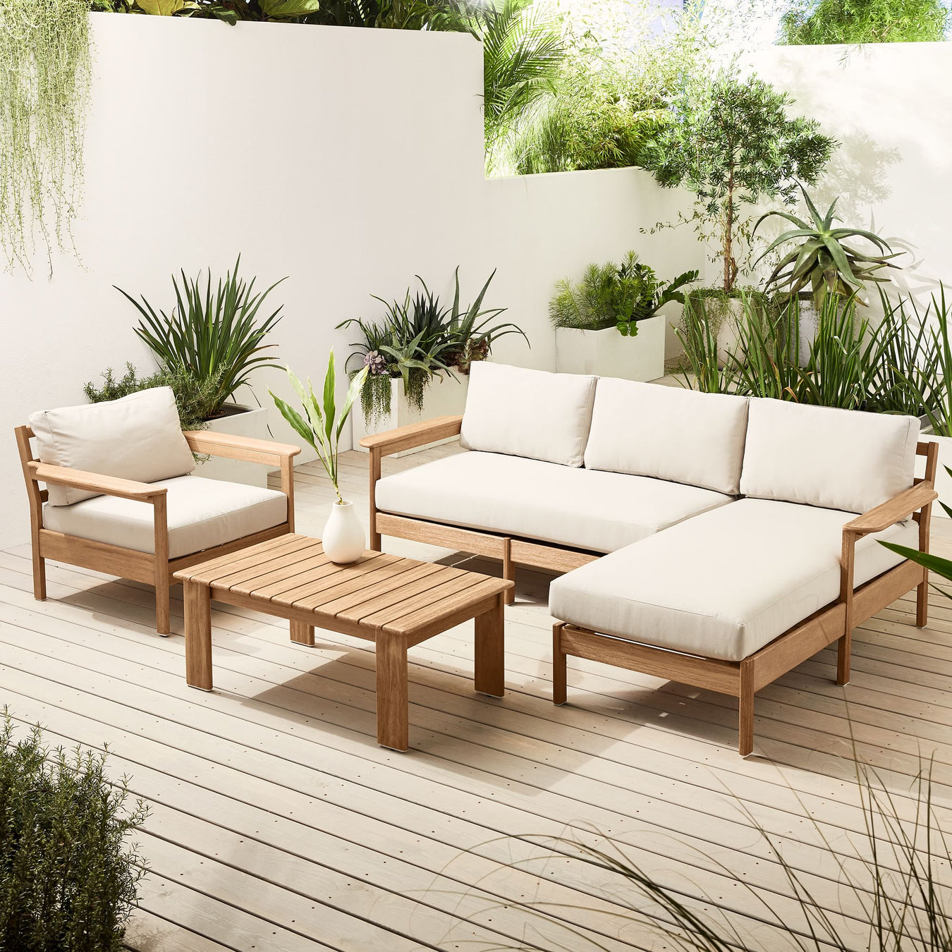 Outdoor Sofas & Sectionals